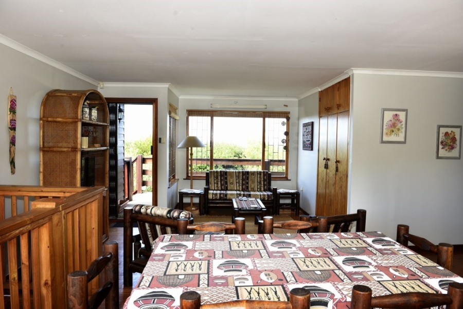 4 Bedroom Property for Sale in Heuningkloof Western Cape